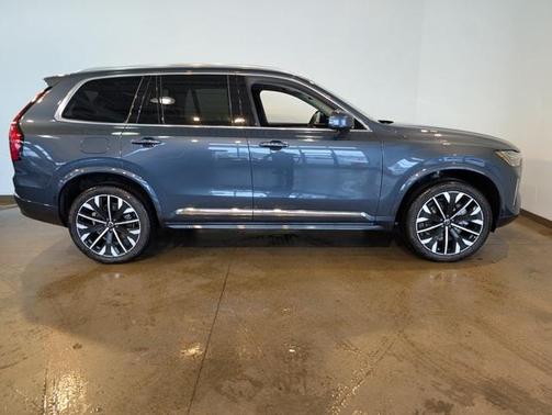 2026 Volvo XC90 B5 Core