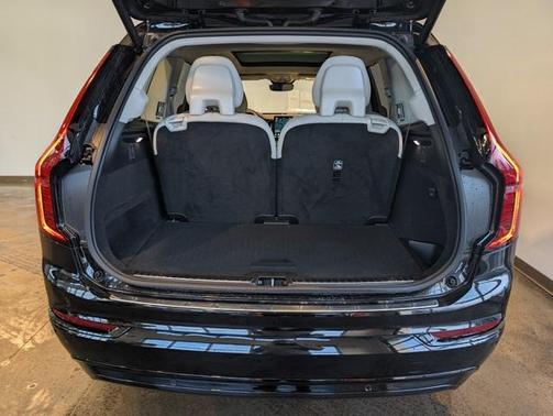 2026 Volvo XC90 Ultra Dark Theme, B6 AWD Gas (mild hybrid), Gasoline, 6 Seats