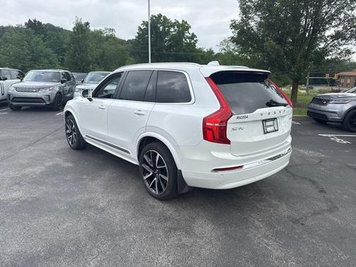 2025 Volvo XC90 B5 Plus