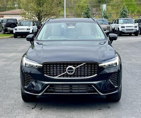 2025 Volvo XC60 Plug-In Hybrid T8 Plus