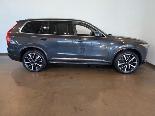 2022 Volvo XC90 Recharge Plug-In Hybrid T8 Inscription Expression 6 Passenger