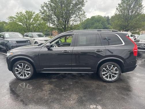 2019 Volvo XC90 T6 Momentum