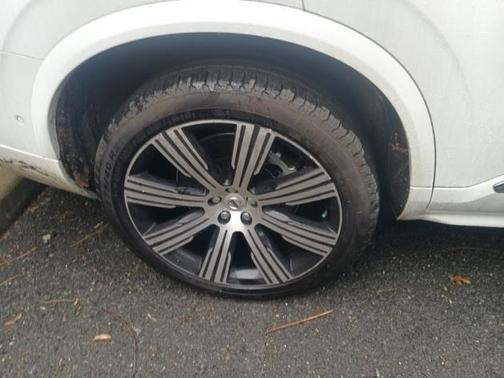 2024 Volvo XC90 Recharge Plug-In Hybrid T8 Plus 6-Seater