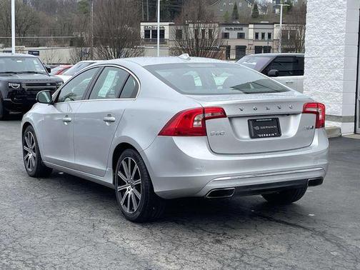 2016 Volvo S60 Inscription T5 Platinum