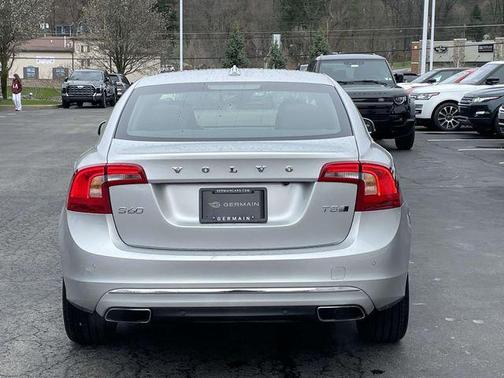 2016 Volvo S60 Inscription T5 Platinum