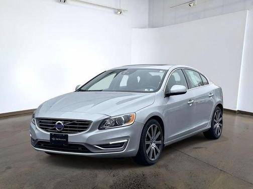2016 Volvo S60 Inscription T5 Platinum
