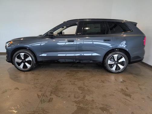 2025 Volvo EX90 Twin Motor Plus