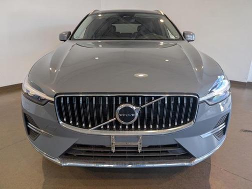 2022 Volvo XC60 B5 Inscription