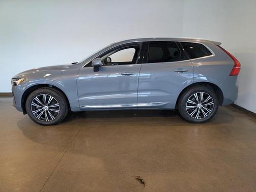 2022 Volvo XC60 B5 Inscription
