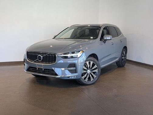 2022 Volvo XC60 B5 Inscription