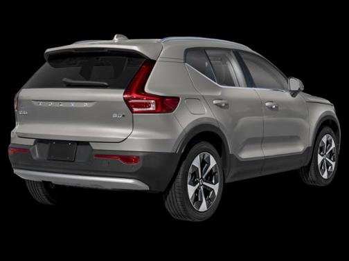 2025 Volvo XC40 B5 Ultra Bright Theme