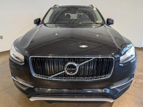 2018 Volvo XC90 T5 Momentum