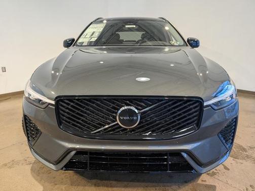 2026 Volvo XC60 B5 Core