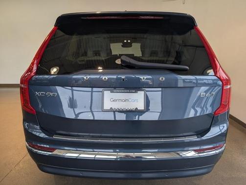 2024 Volvo XC90 B6 Plus Bright Theme 7-Seater