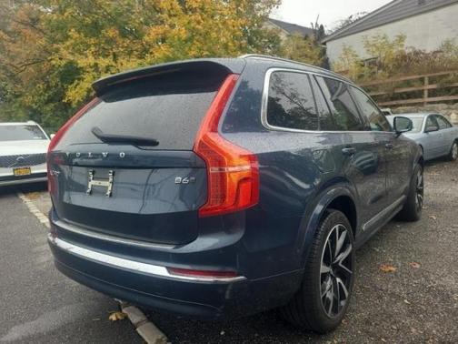 2024 Volvo XC90 B6 Plus Bright Theme 7-Seater