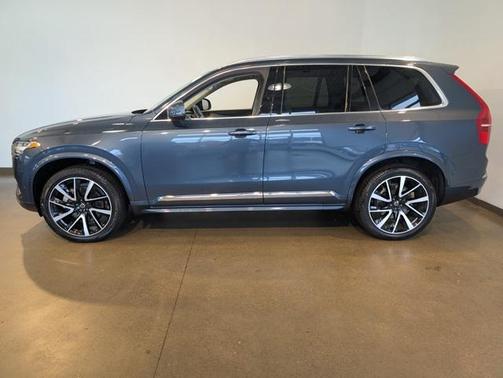 2024 Volvo XC90 B6 Plus Bright Theme 7-Seater
