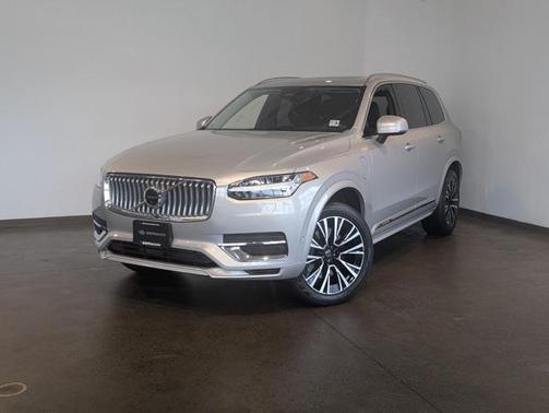 2023 Volvo XC90 Recharge Plug-In Hybrid T8 Plus Bright Theme 7-Seater
