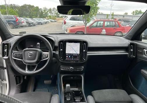 Crystal White Metallic 2023 Volvo C40 Recharge Pure Electric Twin Ultimate