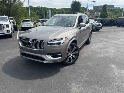 2022 Volvo XC90 T6 Inscription