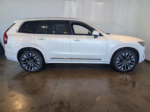 2026 Volvo XC90 Plus, B6 AWD Gas (mild hybrid), Gasoline, Bright, 7 Seats