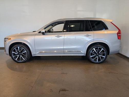 2023 Volvo XC90 B6 Plus 7-Seater