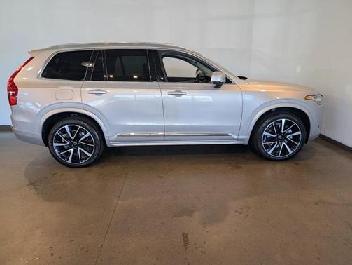 2023 Volvo XC90 B6 Plus 7-Seater