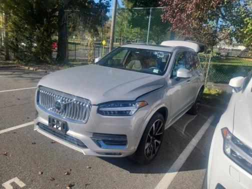 2023 Volvo XC90 B6 Plus 7-Seater
