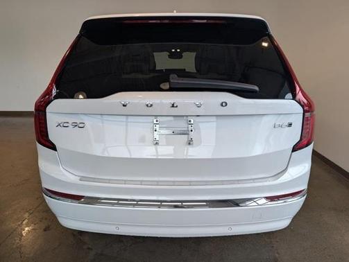 2026 Volvo XC90 Plus, B6 AWD Gas (mild hybrid), Gasoline, Bright, 7 Seats