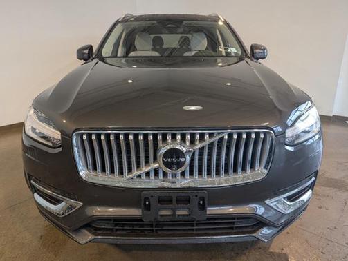 2024 Volvo XC90 B5 Plus Bright Theme