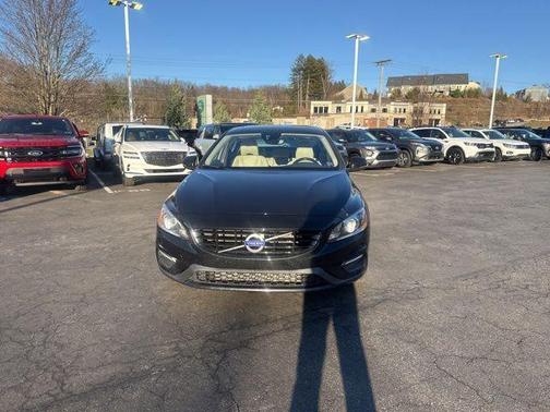 2018 Volvo S60 T5 Dynamic