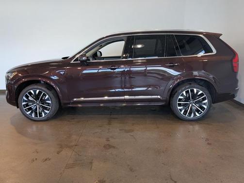 2025 Volvo XC90 Plug-In Hybrid T8 Plus 7-Seater