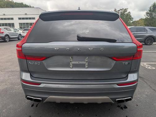 2020 Volvo XC60 T5 Momentum