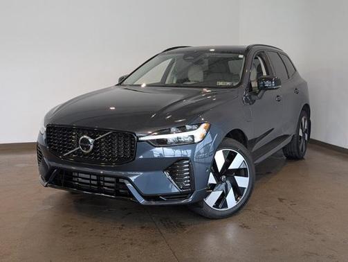 2025 Volvo XC60 Plug-In Hybrid T8 Plus