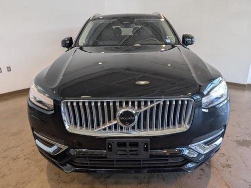 2024 Volvo XC90 B6 Plus Bright Theme 6-Seater
