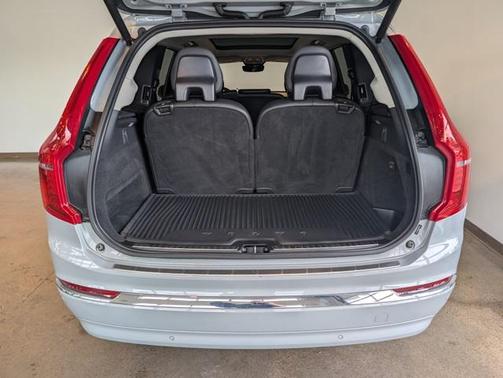 2024 Volvo XC90 B5 Core Bright Theme