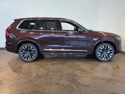 2026 Volvo XC90 B5 Plus 7-Seater