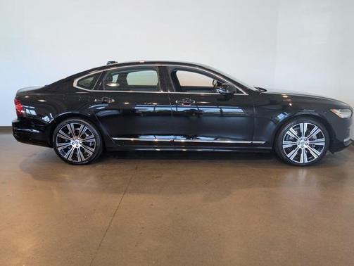 2022 Volvo S90 B6 Inscription