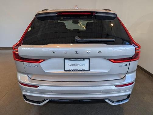 2026 Volvo XC60 B5 Plus