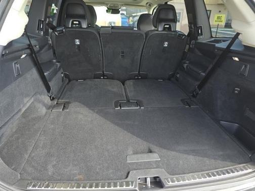 2025 Volvo XC90 B6 Plus 7-Seater