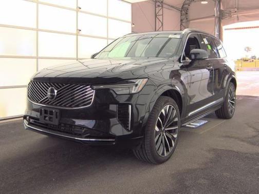 2025 Volvo XC90 B6 Plus 7-Seater