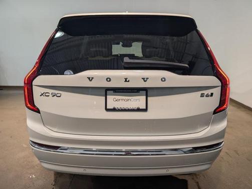 2026 Volvo XC90 B6 Ultra 7-Seater