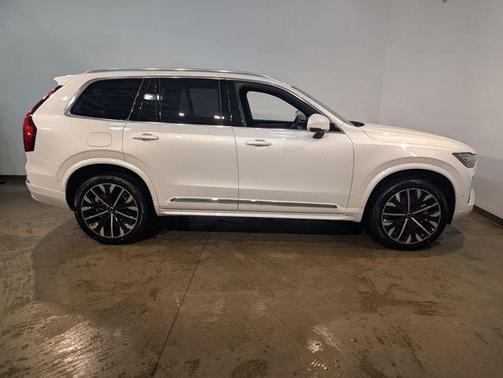 2026 Volvo XC90 B6 Ultra 7-Seater