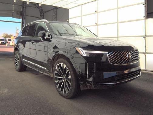 2025 Volvo XC90 B6 Plus 7-Seater