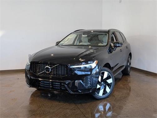 2025 Volvo XC60 Plug-In Hybrid T8 Plus