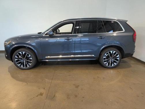 2026 Volvo XC90 B6 Plus 6-Seater