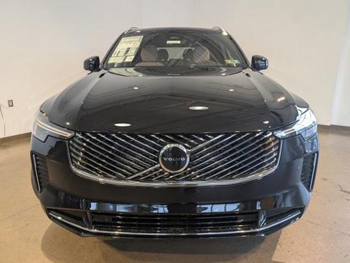 2026 Volvo XC90 B6 Core