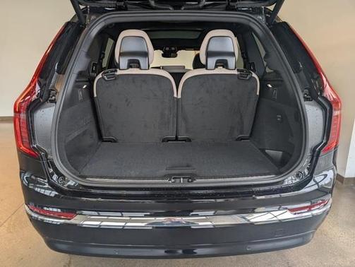 2026 Volvo XC90 B6 Core