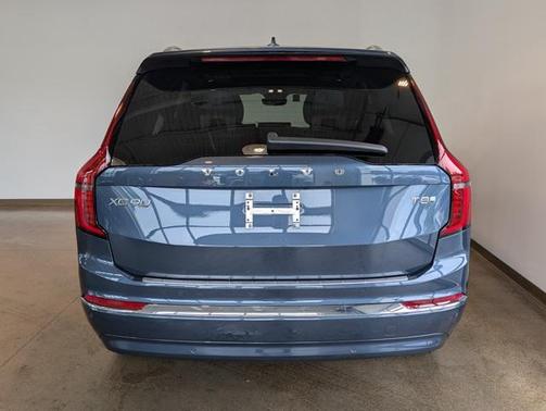 2025 Volvo XC90 Plug-In Hybrid T8 Ultra 7-Seater