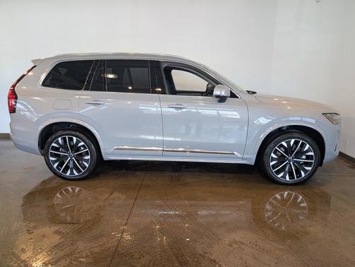 2026 Volvo XC90 Plug-In Hybrid T8 Plus 7-Seater