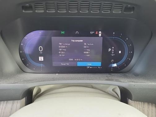 2024 Volvo XC90 B6 Plus Bright Theme 6-Seater